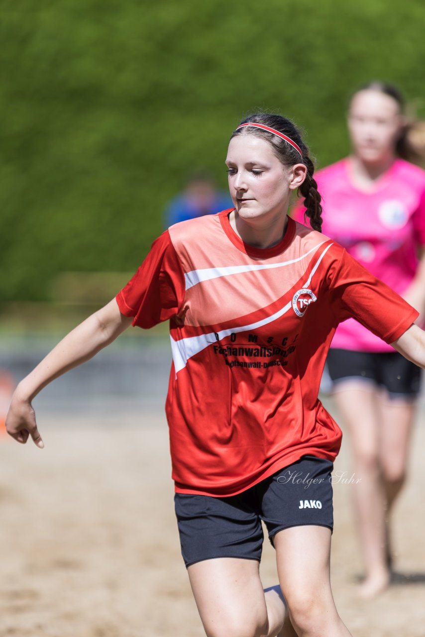 Bild 98 - wBJ/wCJ Beachsoccer Cup